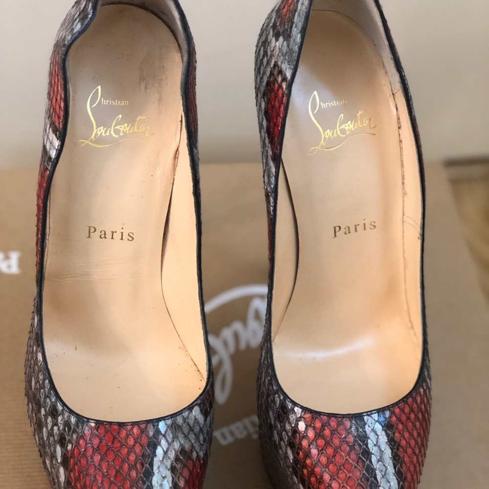 Christian Louboutin Python Daffodile 160